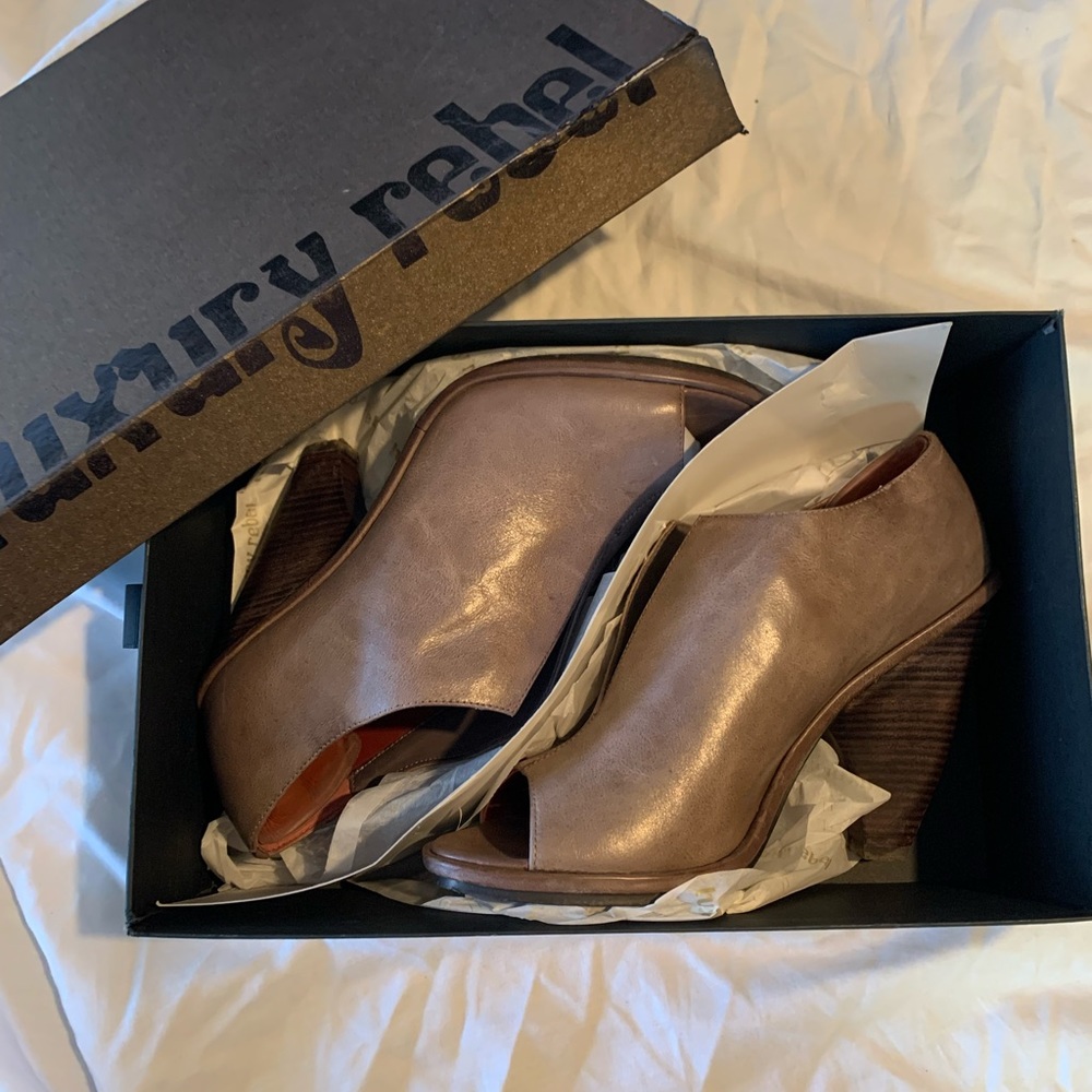 Luxury Rebel- Erin Peep toe heels